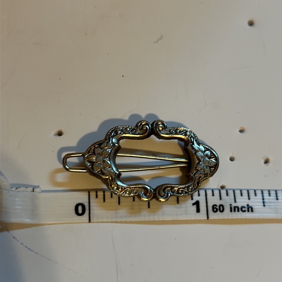 Silver tone with flowers hair barrettes - Picture 5 of 5